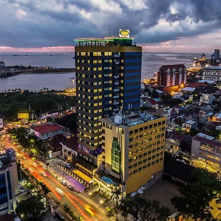 Arthama Hotels Makassar Exterior foto