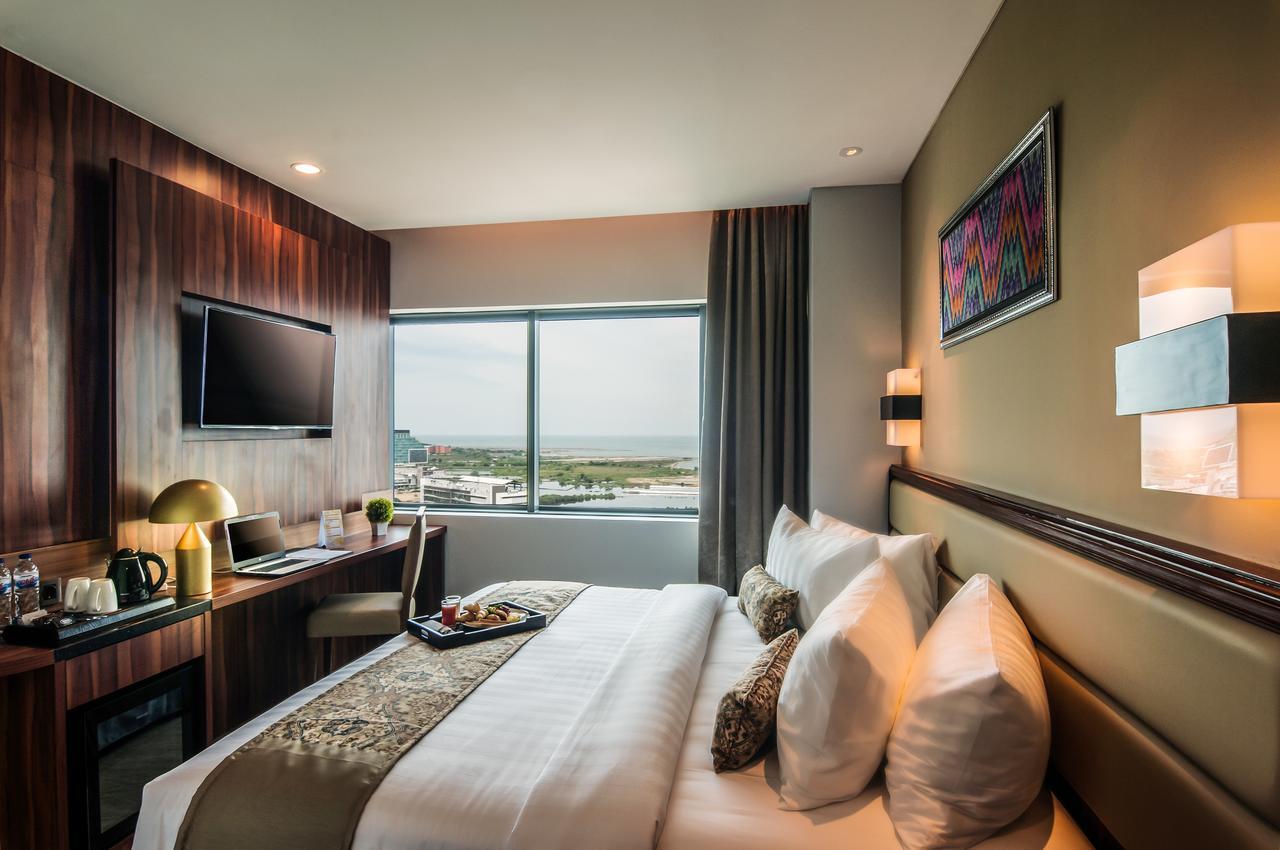 Arthama Hotels Makassar Exterior foto
