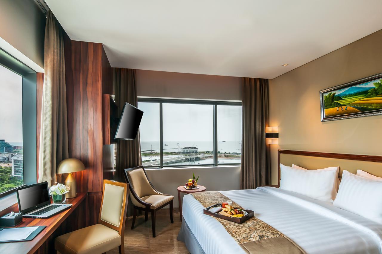 Arthama Hotels Makassar Exterior foto